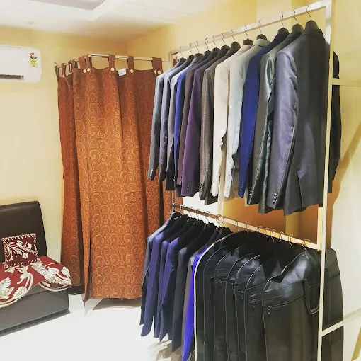 Richman Suits Elite